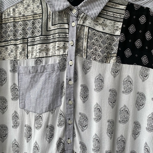 Intro Short Sleeve Blouse With Button & Collar, M - Picture 12 of 13